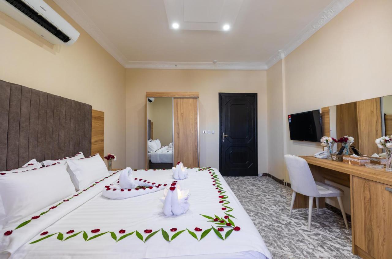 Lavent Park Hotel Suites Jiddah Esterno foto